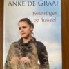Anke de Graaf - Twee ringen op fluweel