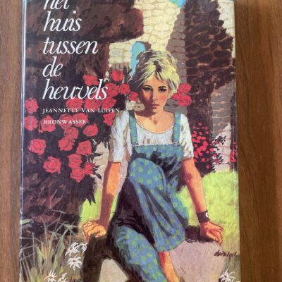 Jeannette van Luipen - Het huis tussen de heuvels