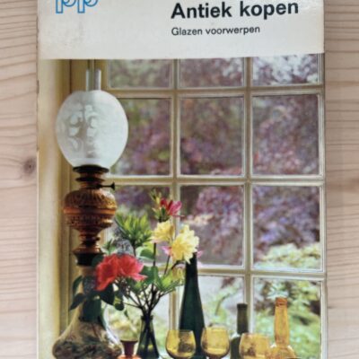 Anton van Oirschot - Antiek kopen Glazen voorwerpen
