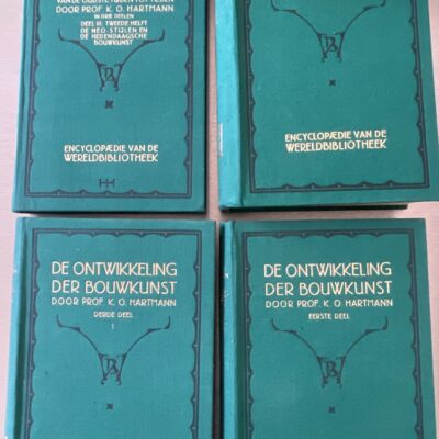 ontwikkeling-bouwkunst-hartmann-wereldbibliotheek-1923-compleet.jpg De ontwikkeling der bouwkunst Prof. K.O. Hartmann complete set 4 delen 1923 Wereldbibliotheek