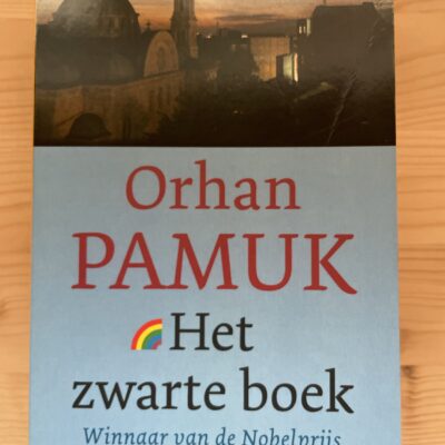 Orhan Pamuk - Het zwarte boek