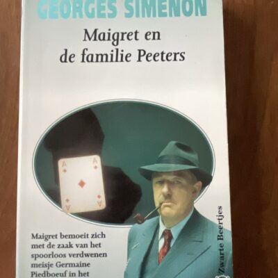 Georges Simenon - Maigret en de familie Peeters