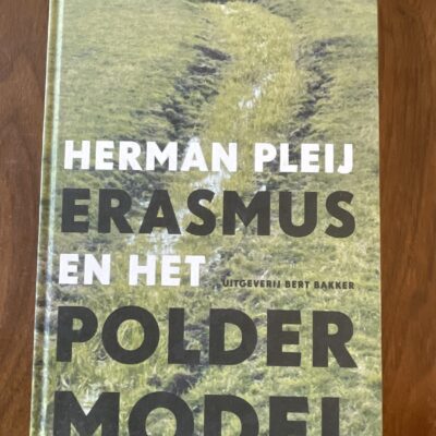 Voorkant van de hardcover Erasmus en het poldermodel door Herman Pleij
