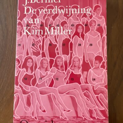 Voorkant van de paperback De verdwijning van Kim Miller door J. Bernlef uitgave Querido 1969