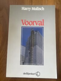 Voorkant van de Bijenkorf uitgave Voorval door Harry Mulisch uit 1989