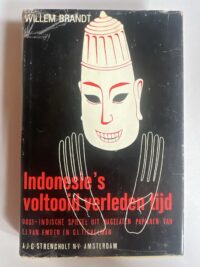 Voorkant van het hardcover boek Indonesiës voltooid verleden tijd door Willem Brandt uit 1965