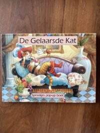 Voorkant van het hardcover sprookjes pop-up boek De gelaarsde kat van Boekspecials Nederland