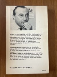 Achterkant van het boek De derde persoon door Bert Schierbeek met tekst en informatie