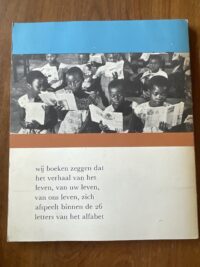 Achterkant van het boek In 26 letters uit 1960