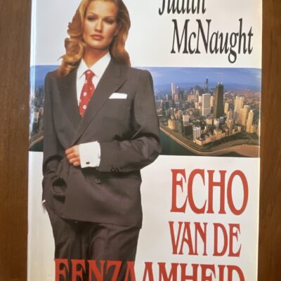 Echo van de eenzaamheid - Voorkant boekomslag door Judith McNaught